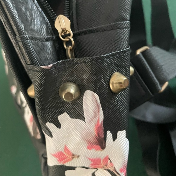 H&H Mini Backpack - Picture 6 of 6